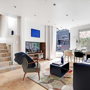 Amazing 10p3br Beaubourg - Centre De , Paris France